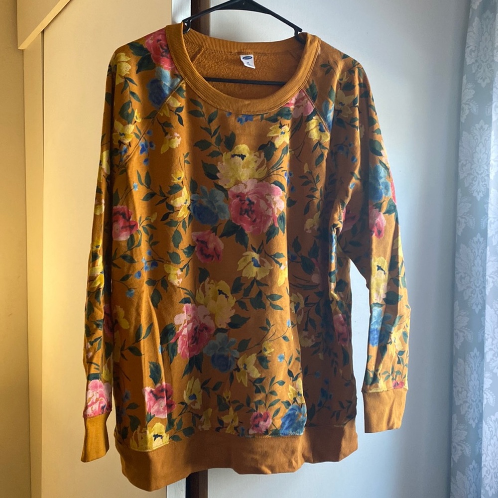 Old navy , size 1x , mustard floral crewneck